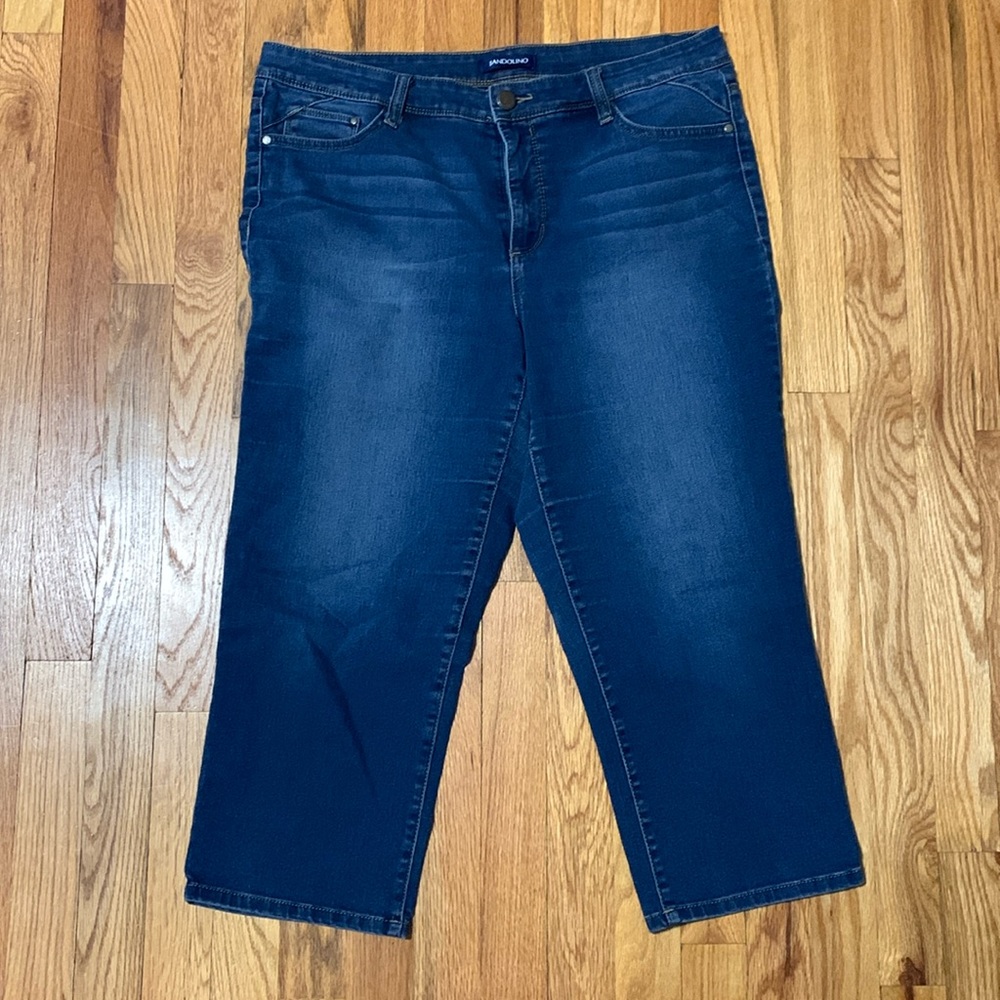 Jeans by Bandolino capris